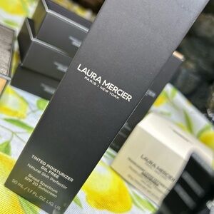 Tinted moisturizer color sand